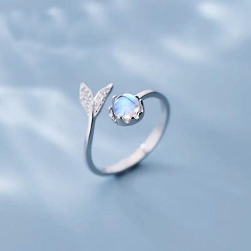 Pretty 925 Sterling Silver tail Moonstone Ring - Best Online Prices - The Jewellery Supermarket